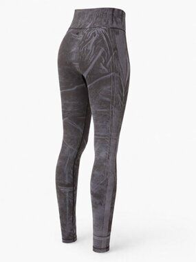 🍋 2/60 Lululemon Ebb To Street Tight Stone Wash Graphite Grey Size 6